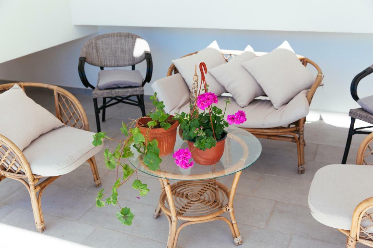 Adriatica Sea & Sun Bed & Breakfast Ulcinj Exterior photo